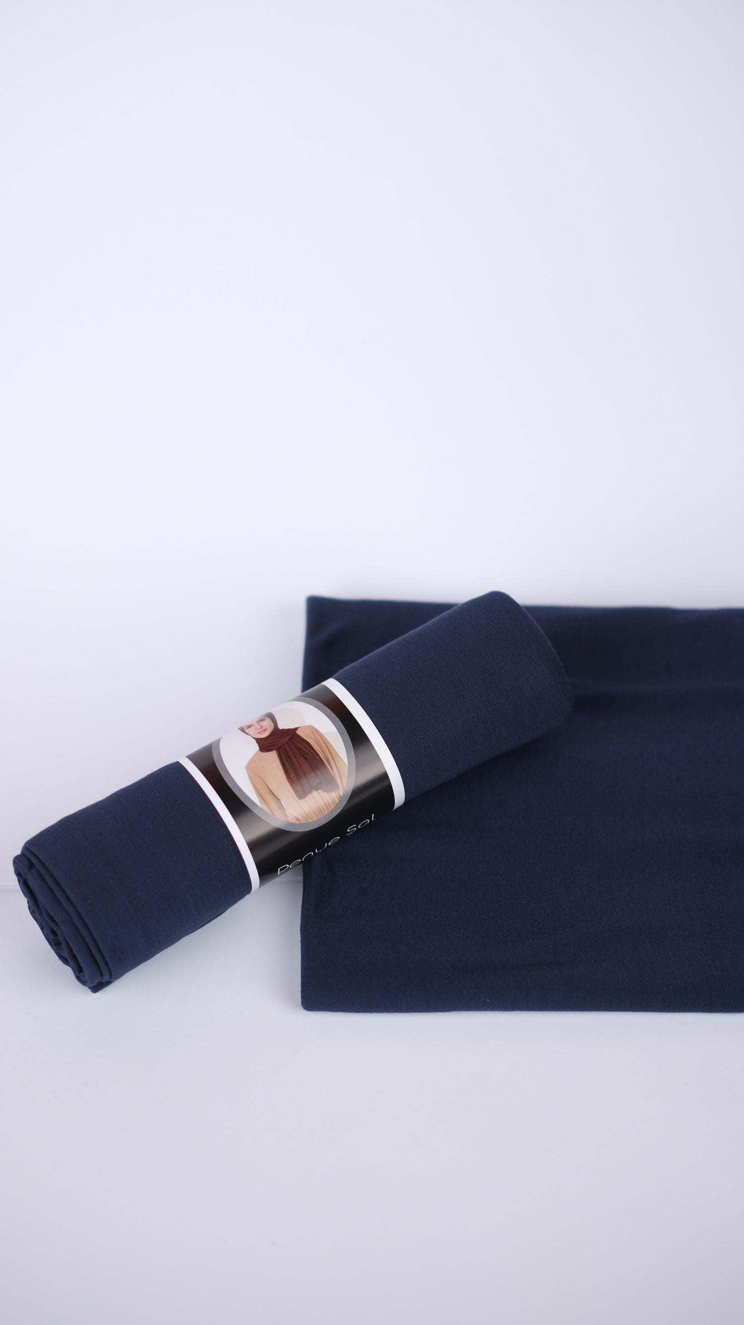 Dunkelblauer Jersey-Schal